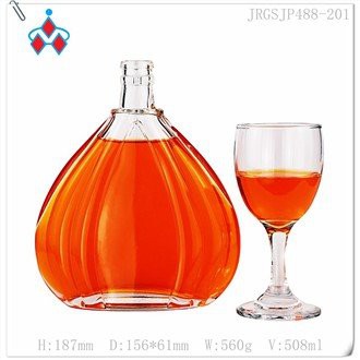 Súprava fľaše a pohára na brandy