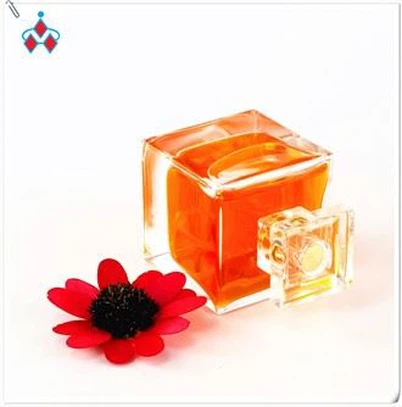 Sklenená fľaša na parfum