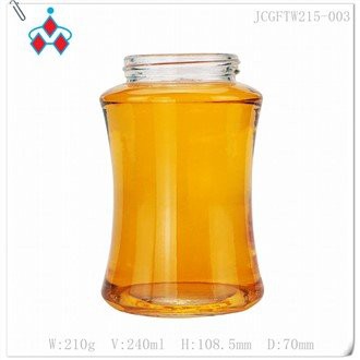 Moderné trepačky so soľou a korením z číreho skla